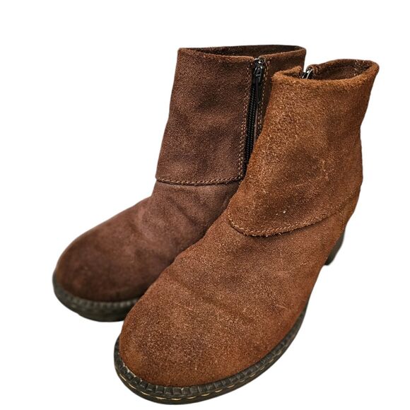 B.O.C Boots Booties Soft Brown Suede Side Zip Size CAKE 6/36 - Picture 6 of 8